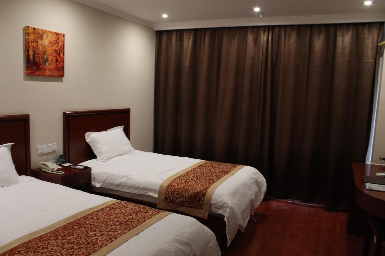 Greentree Zhangjiang Sunqiao Road Shell Hotel 3*